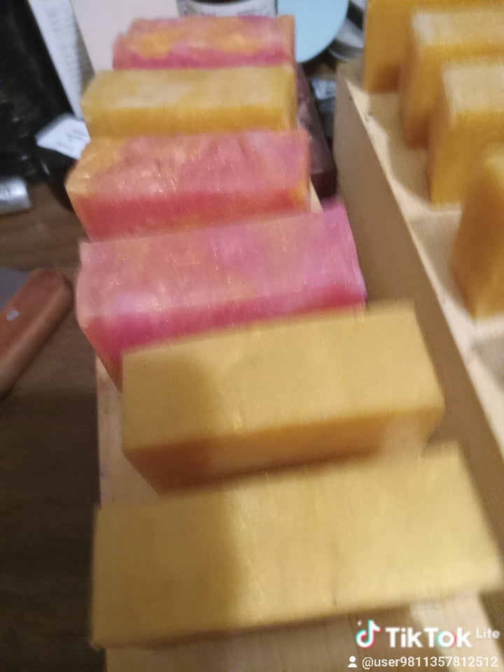 Feminine bar